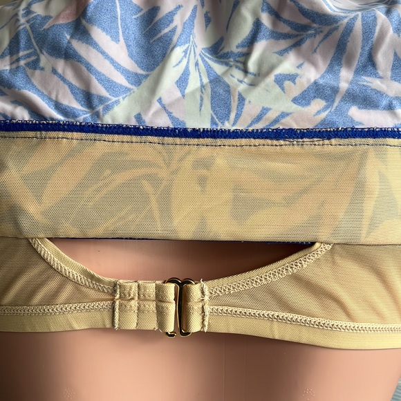 Kim Gravel x Swimsuits For All Tie Front Top and Short Set - Picture 8 of 9